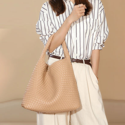 Fashion Casual Large Capacity Handwoven Women's Bag