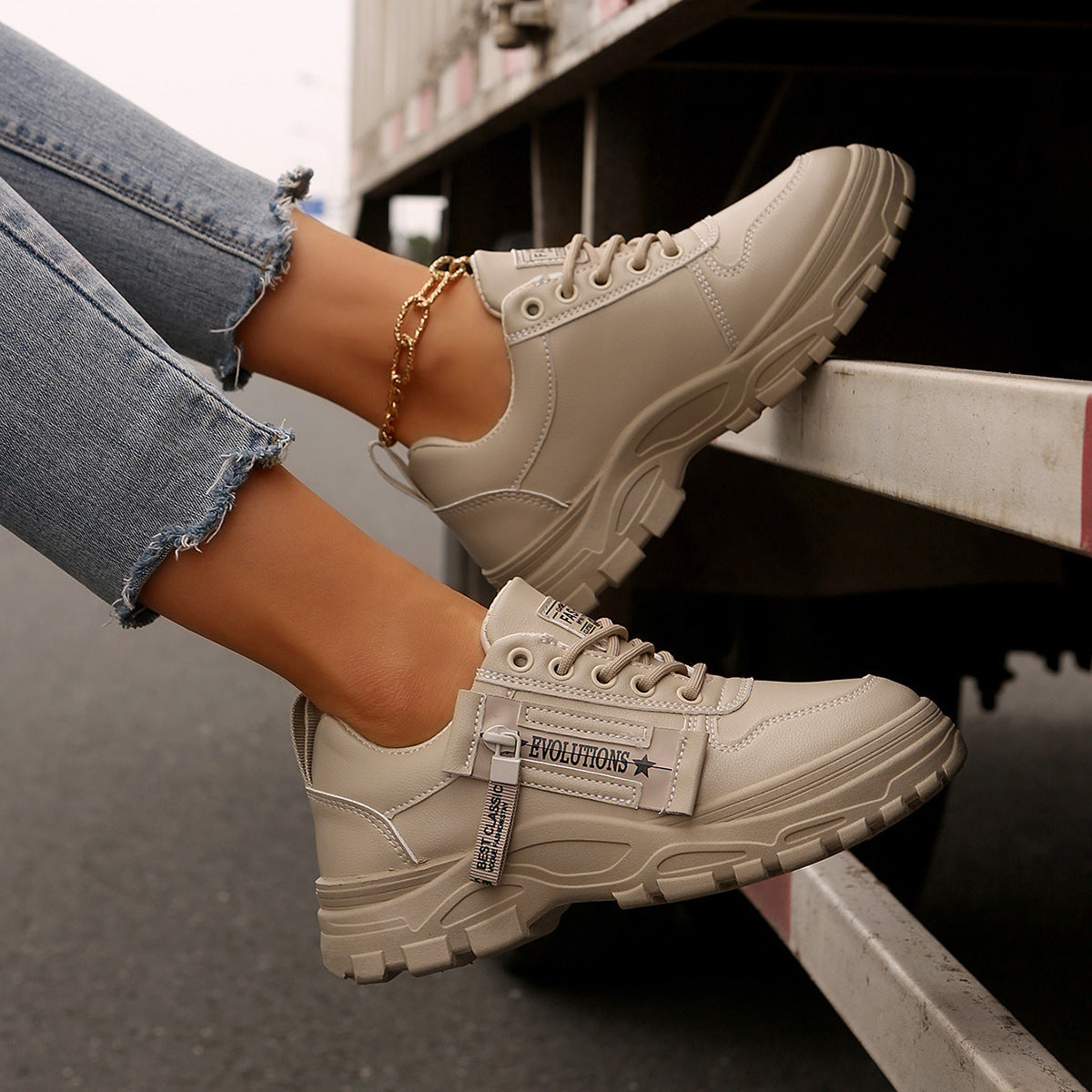 Lace-Up Sports Shoes with Side-Zipper – Fashionable Thick-Soled Sneakers for Women