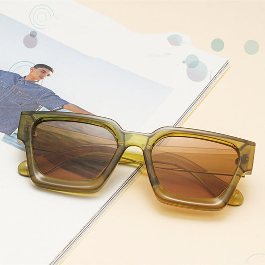 Small Square Frame PC Lens Sunglasses – Effortless Style with Superior Protection